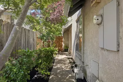 7300 Perera Circle, Sacramento, CA 95831 - Photo 2
