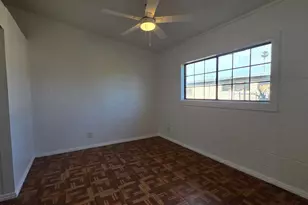 5725 Manmar Way, Sacramento, CA 95823 - Photo 16