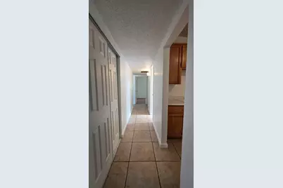 5725 Manmar Way, Sacramento, CA 95823 - Photo 8
