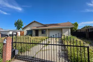 5725 Manmar Way, Sacramento, CA 95823 - Photo 1