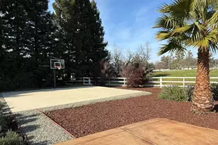 9060 Stockhorse Ln, Granite Bay, CA 95746 - Photo 10