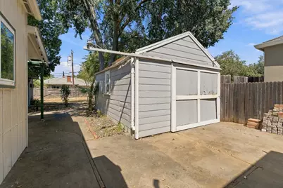 5417 8th Avenue, Sacramento, CA 95820 - Photo 22