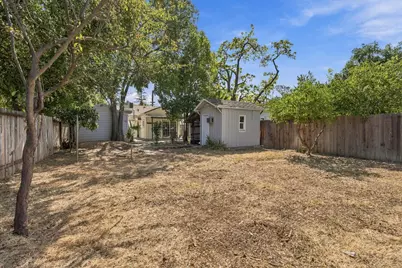 5417 8th Avenue, Sacramento, CA 95820 - Photo 28