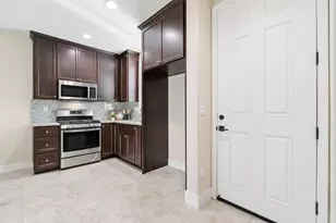 633 W Waterman Dr, Mountain House, CA 95391 - Photo 22