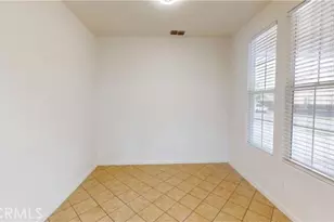 2555 S Lind, Fresno, CA 93725 - Photo 6