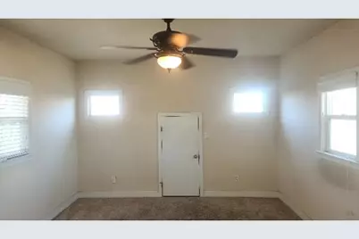 718 E Clinton Avenue, Fresno, CA 93704 - Photo 14