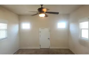 718 E Clinton Ave, Fresno, CA 93704 - Photo 14