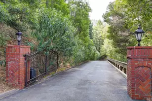 216 Evergreen Dr, Kentfield, CA 94904 - Photo 48