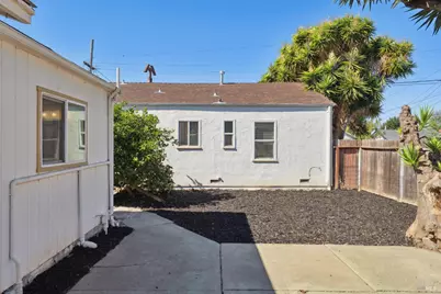 108 Mayo Avenue, Vallejo, CA 94590 - Photo 24