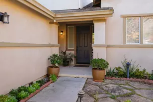 425 Dawson Creek Dr, Fairfield, CA 94534 - Photo 2