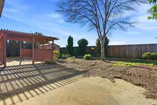 2100 Larchmont Cir, Fairfield, CA 94534 - Photo 40