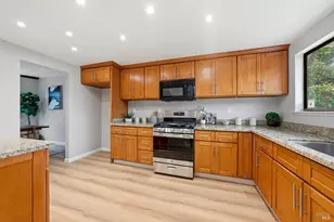 1129 Scott St, Fairfield, CA 94533 - Photo 32