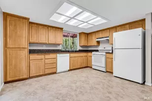 197 Marna Dr, Vacaville, CA 95687 - Photo 14