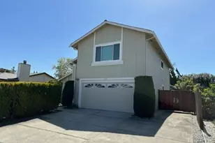 1411 Klamath Dr, Suisun City, CA 94585 - Photo 2