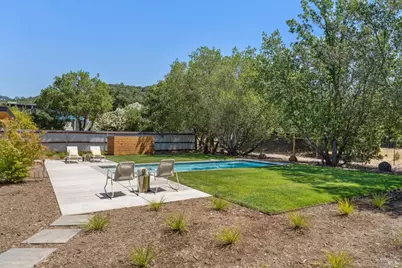 216 1st Street E, Sonoma, CA 95476 - Photo 18