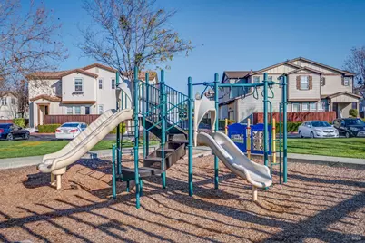 1652 Glenmore Drive, Fairfield, CA 94533 - Photo 32