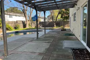 660 Berkshire Dr, Dixon, CA 95620 - Photo 18