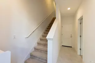 306 Rockview Rd, Novato, CA 94949 - Photo 4