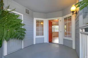 8 Mariners Cir, San Rafael, CA 94903 - Photo 20