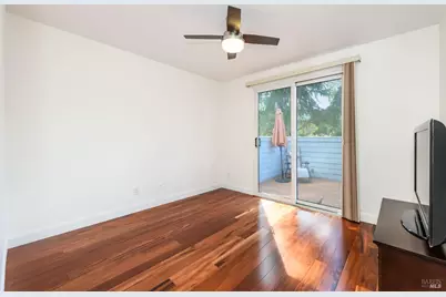 8 Mariners Circle, San Rafael, CA 94903 - Photo 32