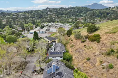 8 Greenfield Court, Mill Valley, CA 94941 - Photo 22