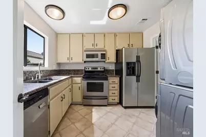 6 Village Court, San Rafael, CA 94903 - Photo 20