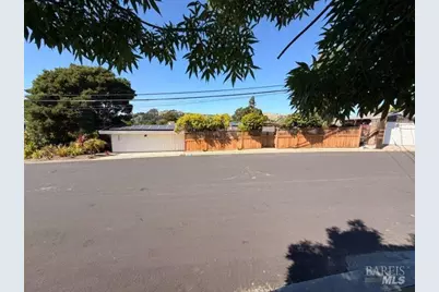 203 Reed Boulevard, Mill Valley, CA 94941 - Photo 2