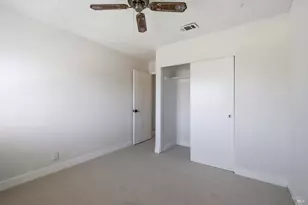 438 Royal Oaks Dr, Vacaville, CA 95687 - Photo 22