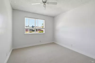 438 Royal Oaks Drive, Vacaville, CA 95687 - Photo 24