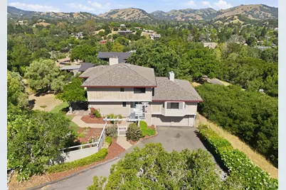 4 Harris Hill Drive, Novato, CA 94947 - Photo 4
