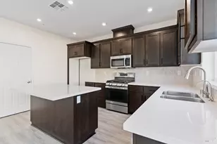 806 Fruit Stand Cir, Vacaville, CA 95688 - Photo 8