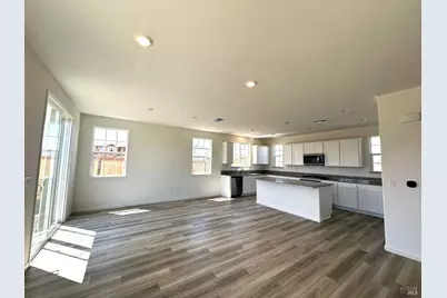 600 Cogburn Circle, Vacaville, CA 95678 - Photo 2