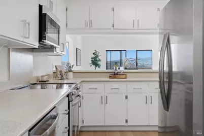 80 Marinero Circle, Tiburon, CA 94920 - Photo 14