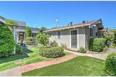 703 B Street, Petaluma, CA 94952 - Photo 16