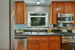 33 Burgess Ct, Sausalito, CA 94965 - Photo 10