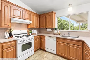 18105 Railroad Ave, Sonoma, CA 95476 - Photo 6