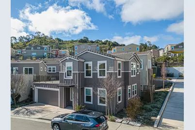 585 Sapphire Street, Petaluma, CA 94952 - Photo 2