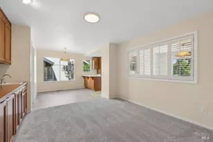 360 Singing Brook Cir, Santa Rosa, CA 95409 - Photo 32