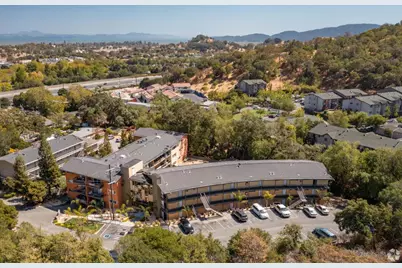 195 Los Robles Road, Novato, CA 94949 - Photo 4
