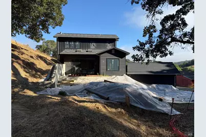 689 Atherton Avenue, Novato, CA 94945 - Photo 2