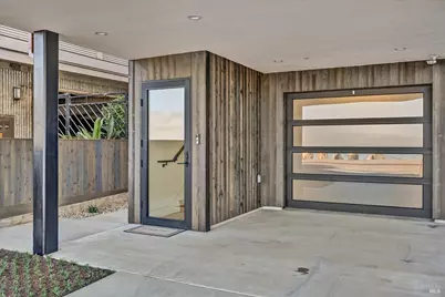 489 Bridgeway, Sausalito, CA 94965 - Photo 2