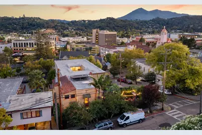 231-233 Laurel Place, San Rafael, CA 94901 - Photo 2