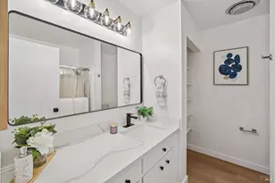 94 Anchorage Rd, Sausalito, CA 94965 - Photo 24