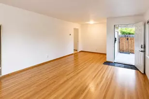 242 E Kentucky St, Fairfield, CA 94533 - Photo 2