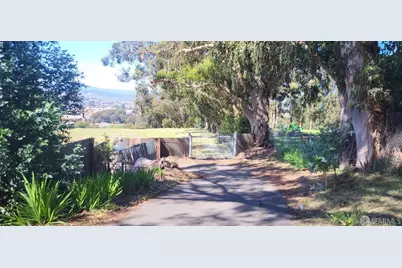 1675 Hillcrest Road, San Pablo, CA 94806 - Photo 10