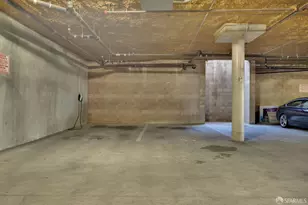 401 Crescent Ct, San Francisco, CA 94134 - Photo 30