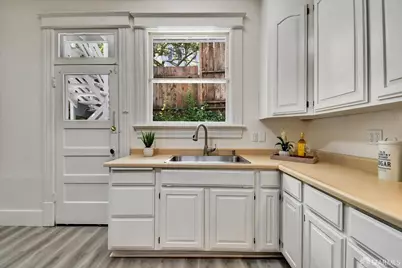 45 Auburn Street #A, San Francisco, CA 94133 - Photo 4