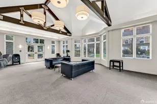 555 10th St, Oakland, CA 94607 - Photo 32