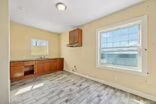 1005 E 12th St, Oakland, CA 94606 - Photo 10