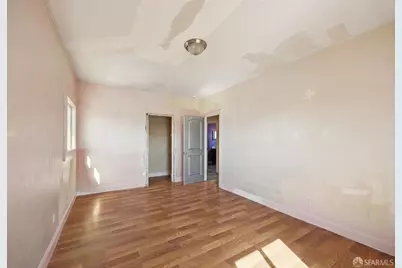 1005 E 12th Street, Oakland, CA 94606 - Photo 22